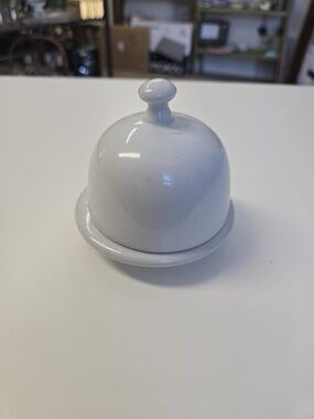 White Ceramic Mini Butter Keeper with Dome Lid